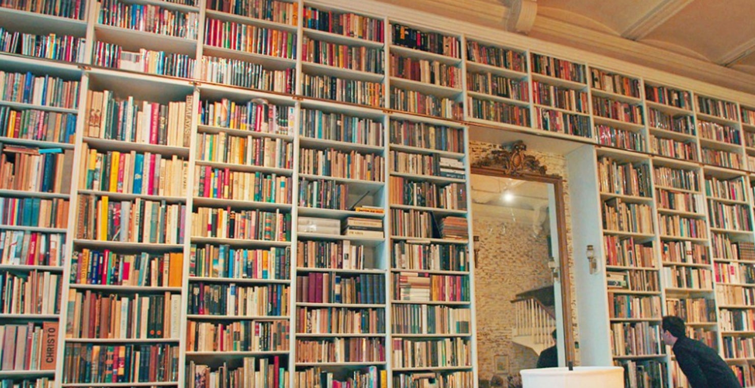 An Upwelling of Stuff: How Book Dealers Are Reacting to the Challenges of the Age